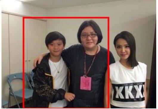 邱黎宽年轻时候的照片图(邱黎宽个人资料简介)