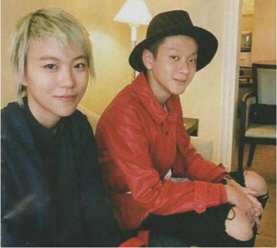 邱黎宽年轻时候的照片图(邱黎宽个人资料简介)