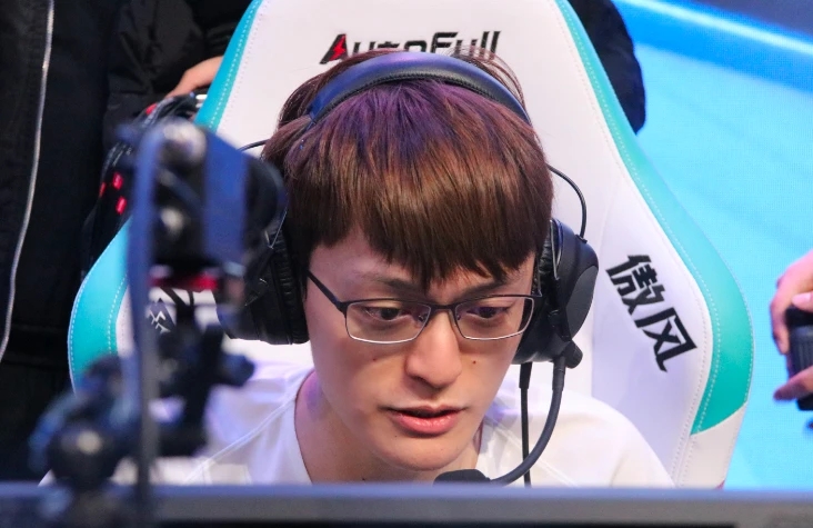 FoFo为什么被称为鬼父、渣男(fofo鬼父什么梗)