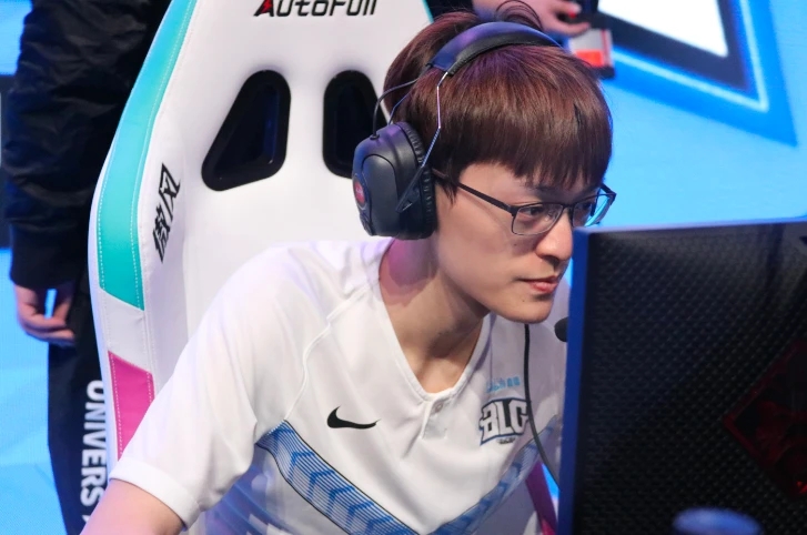 FoFo为什么被称为鬼父、渣男(fofo鬼父什么梗) FoFo为什么被称为鬼父、渣男(fofo鬼父什么梗)