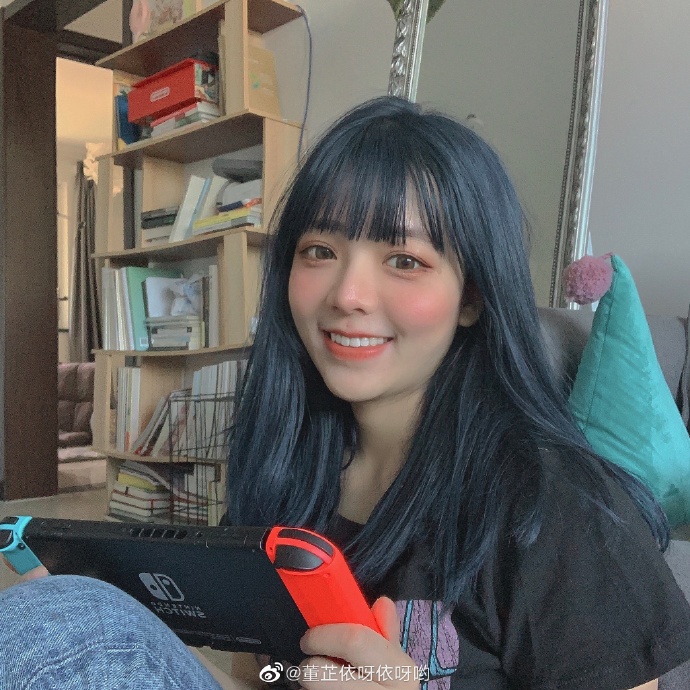 董芷依为什么叫空空、空巨