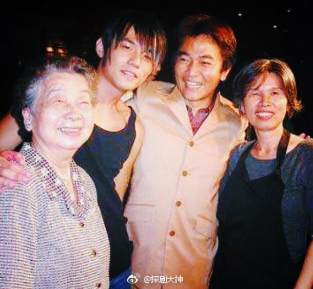 吴宗宪带周杰伦出道的吗(吴宗宪是周杰伦)