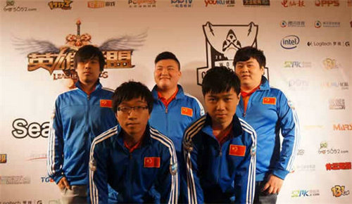 RNG为什么叫皇族皇军?RNG补上uzi(皇族就是现在的rng?)