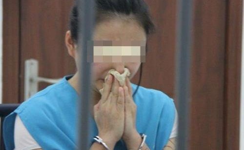 网红雪梨整容前后照片(网红雪梨的脸怎么了)