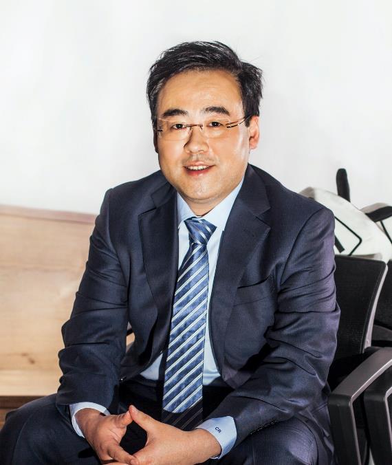 吃素的狮子和一只小仙若是什么关系情侣吗(狮子为什么不评论小仙若了)