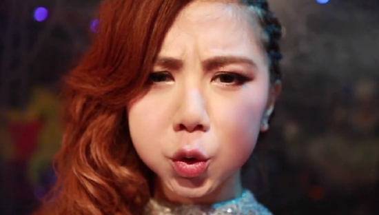 邓紫棋金鱼嘴图片(邓紫棋的金鱼嘴是什么意思)