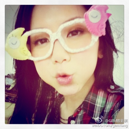 邓紫棋金鱼嘴图片(邓紫棋的金鱼嘴是什么意思)