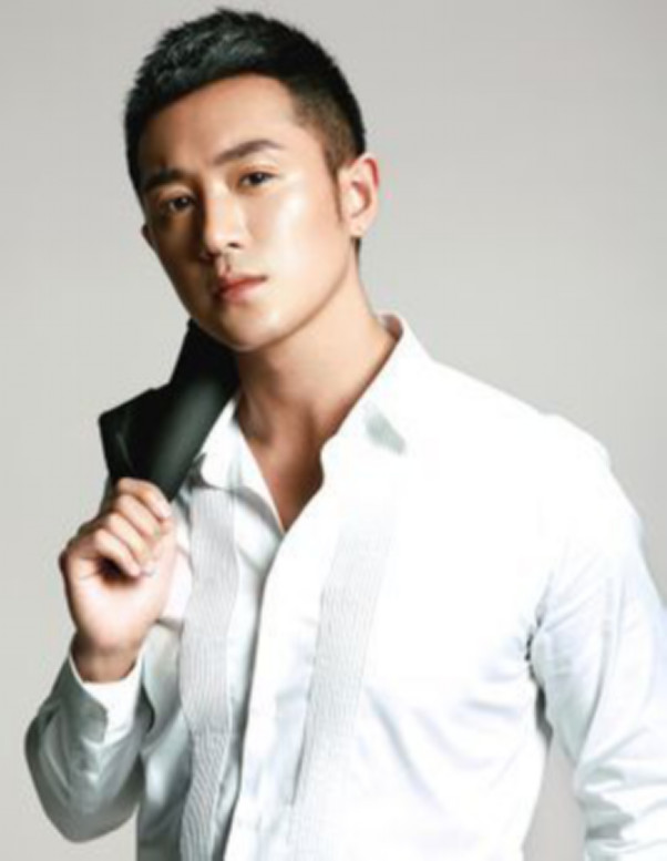 郑晓东老婆冯晶资料照片