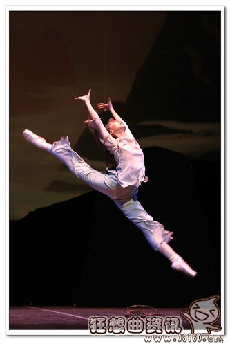 样板戏是什么意思?样板戏白毛女受追捧站<(样板戏《白毛女》剧情简介) 样板戏是什么意思?样板戏白毛女受追捧站<(样板戏《白毛女》剧情简介)