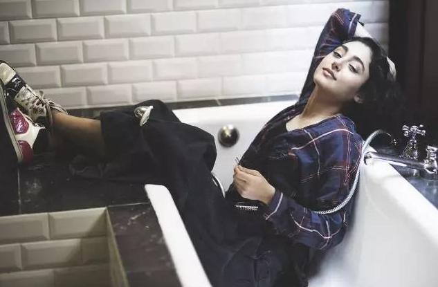 格什菲·法拉哈尼性感写真照片(哥什菲·法拉哈尼)