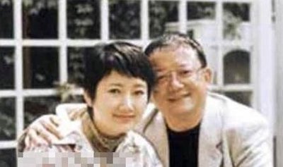 成方圆泳装照片 成方圆泳装照片