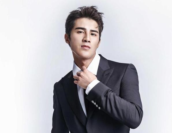 姜潮为什么叫香蕉先生