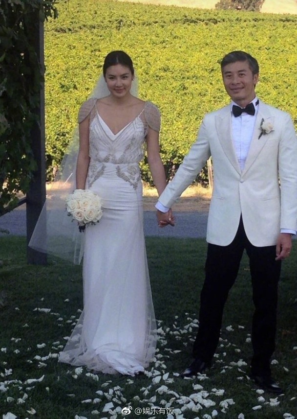 乐基儿现在老公Ian60岁是真的假的