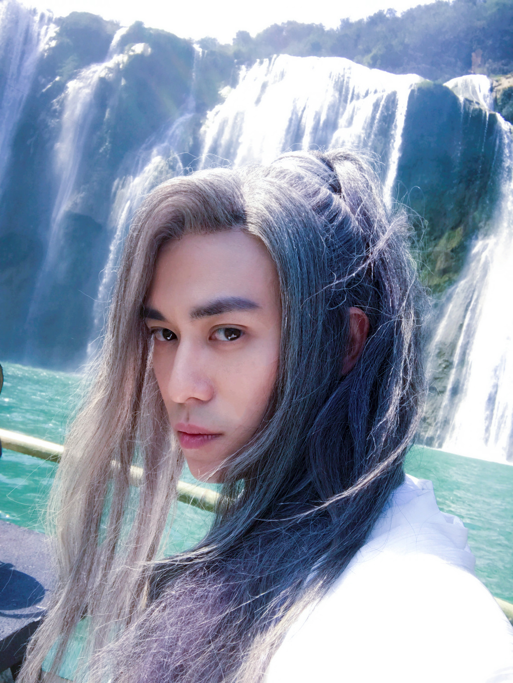 陈楚河现在有钱吗？他的现任女友赖雅妍资料