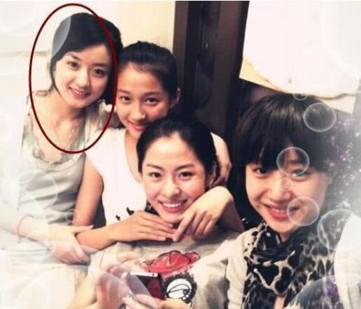 赵丽颖和关晓彤撞衫照(与赵丽颖撞衫)