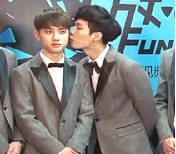 都暻秀为什么那么沉闷?都暻秀和张艺兴是什 都暻秀为什么那么沉闷?都暻秀和张艺兴是什