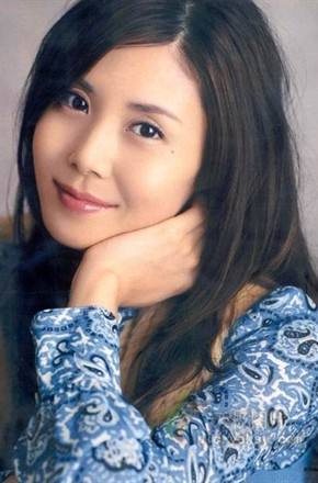 松隆子和松岛菜菜子很像对比照(松岛菜菜子和反)