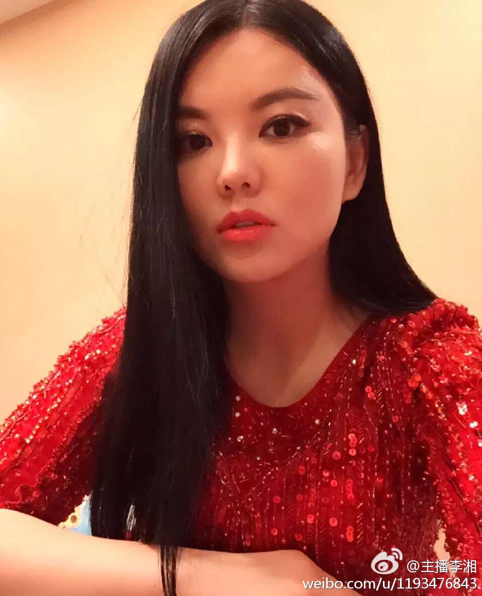 李湘怎么挣的那么多钱的?明星挣那么多钱怎