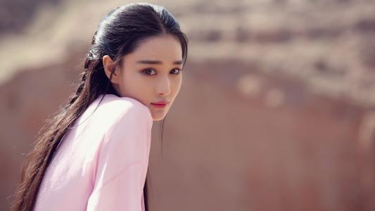 张馨予李晨在一起多久为啥分手 张馨予是足