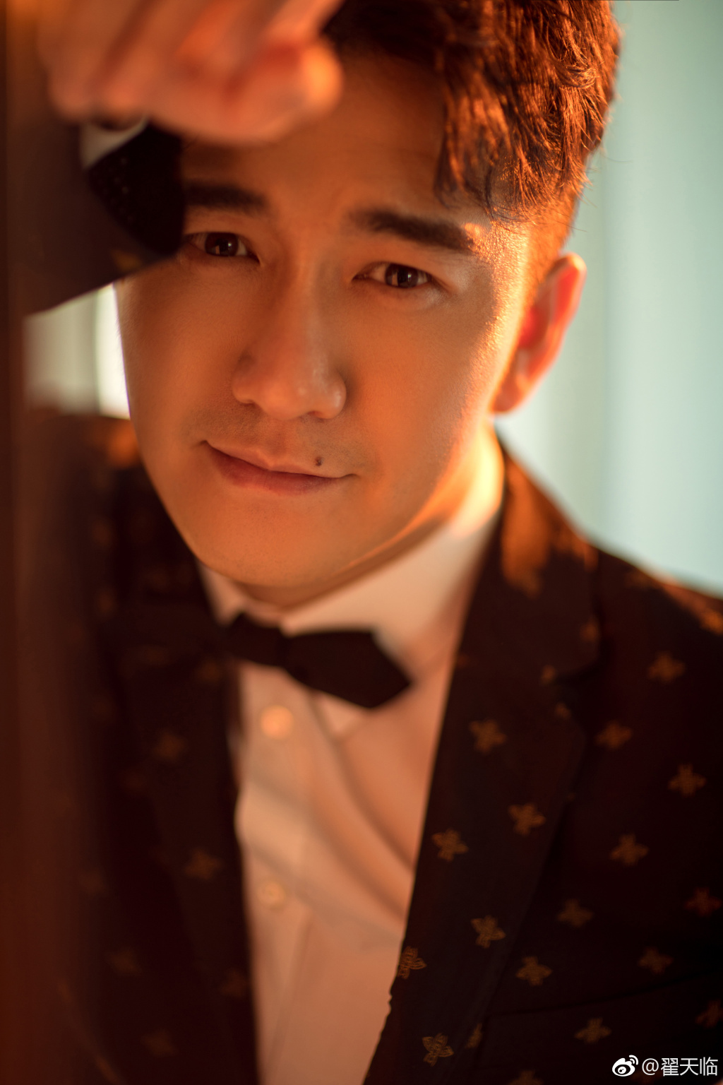 翟天临嘴角黑痣好丑图(翟天临嘴角的痣说法)