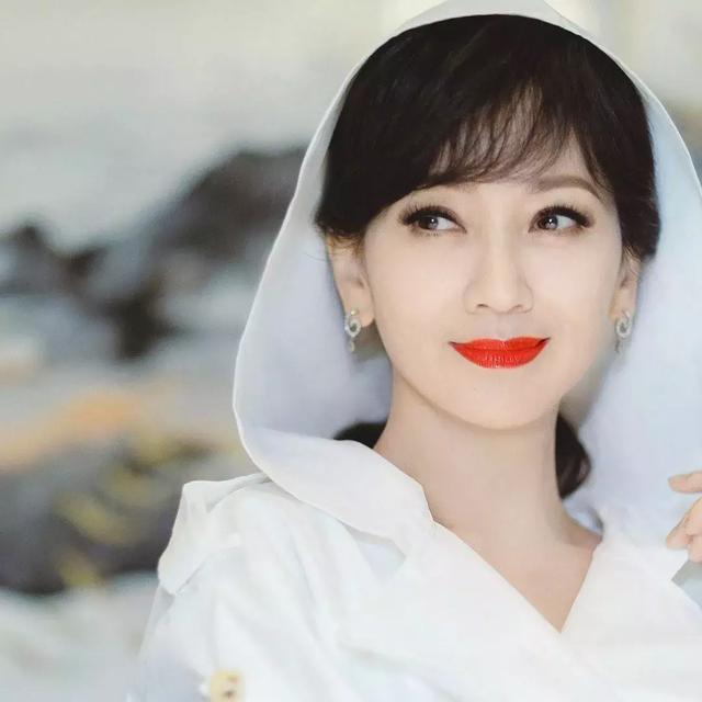 赵雅芝老公黄锦燊是富翁吗(赵雅芝的老公黄锦燊)