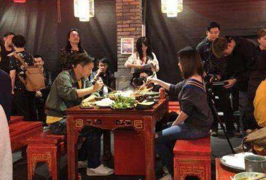 张靓颖和伴郎陈秋莳有什么绯闻？张靓颖和谢