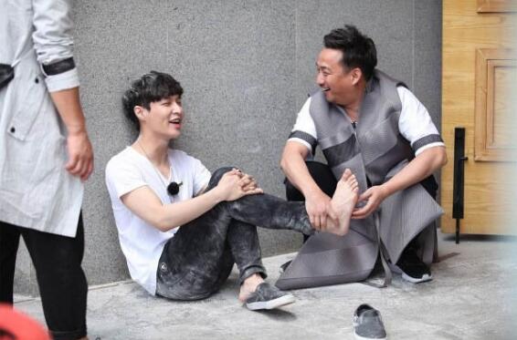 张艺兴为什么叫莲莲、甜菜？张艺兴叫黄磊师