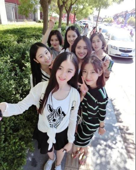 郑爽16岁怎么考上北影的？北影表演系身材(郑爽十六岁上北影)