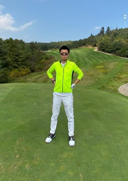 股评专家叶荣添为什么总看空？他本人长什么(叶荣添推荐买入的股票)