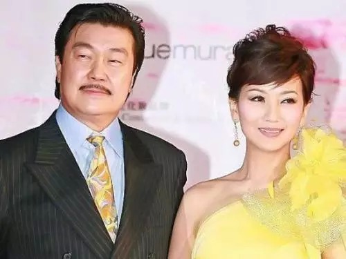 黄锦燊结过几次婚?黄锦燊年轻时候的照片 黄锦燊结过几次婚?黄锦燊年轻时候的照片