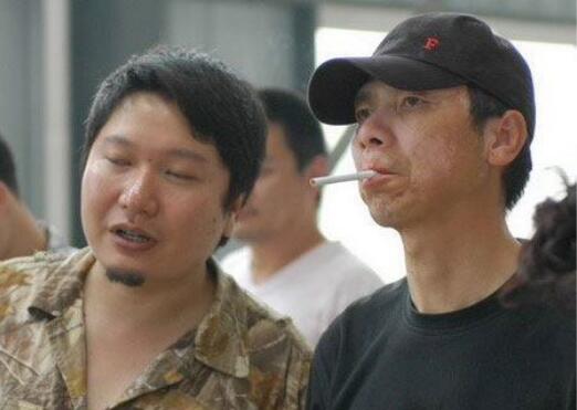 冯小刚白斑病自愈了真的吗？他白斑病最新的