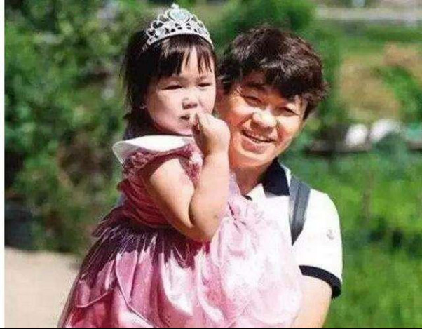 王宝强为什么只要女儿不要儿子？王宝强现在(王宝强的儿子不是他的)