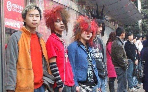 葬爱家族是什么梗？葬爱家族和杀马特有什么