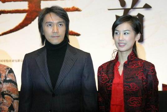 黄圣依为什么和周星驰闹翻?黄圣依的人品怎(黄圣依喜欢周星驰吗)