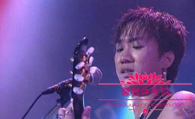 黄家驹墓地为啥不能去? 黄家驹死亡真相是 黄家驹墓地为啥不能去? 黄家驹死亡真相是