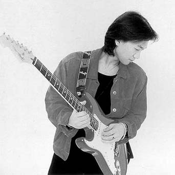 黄家驹脸上为什么有坑？黄庆阳是黄家驹转世