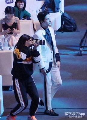 站姐都是干什么的(站姐一般都是什么人)