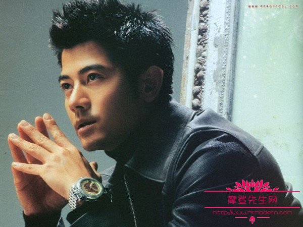 李连杰和周润发谁成就更大?最新明星网络人(周润发和李连杰谁在影坛的地位更高?) 李连杰和周润发谁成就更大?最新明星网络人(周润发和李连杰谁在影坛的地位更高?)