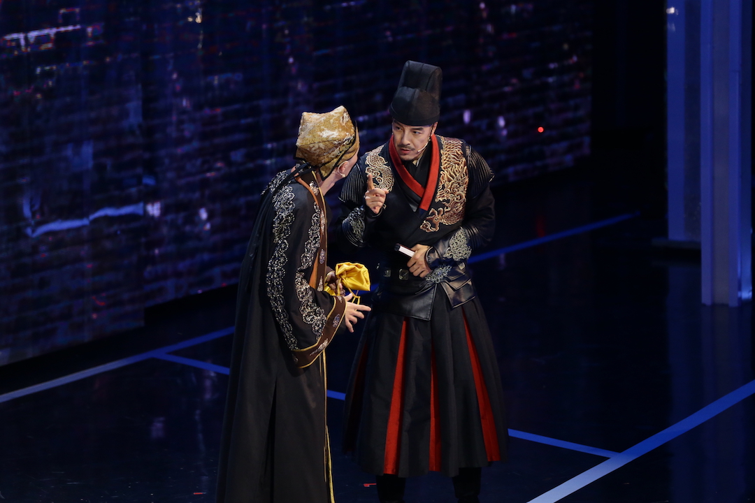 海一天《跨界喜剧王》首搭潘长江 变身神探 海一天《跨界喜剧王》首搭潘长江 变身神探