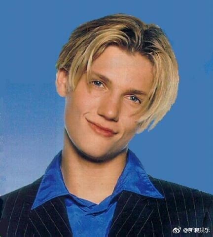 尼克卡特年轻时最帅的照片(保罗麦卡特尼年轻时最帅的照片)