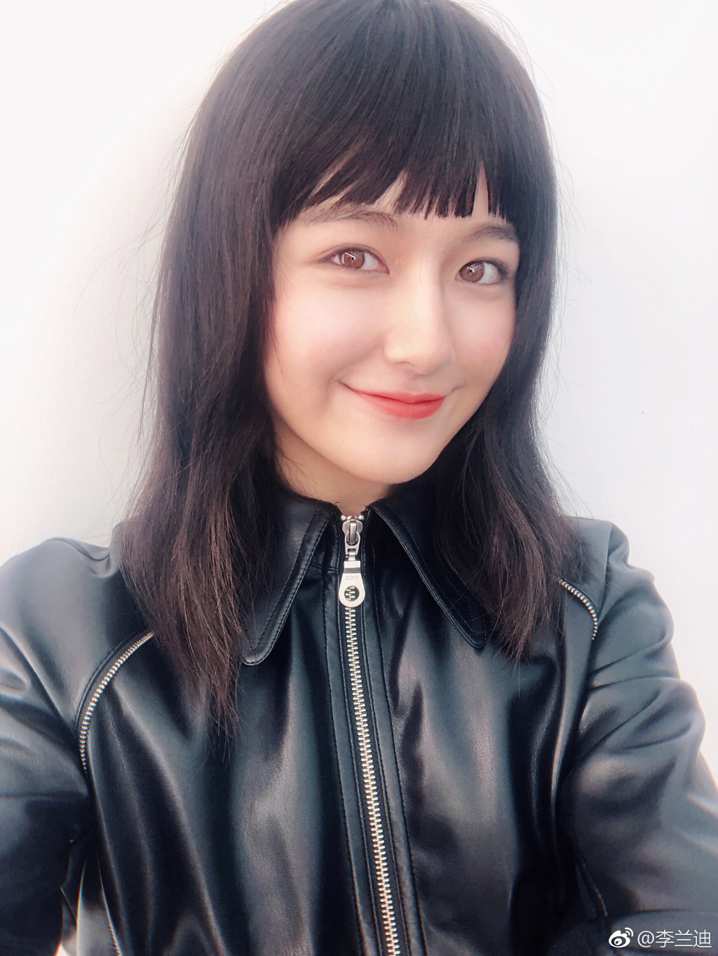 李兰迪为什么叫瞳孔女神？李兰迪手臂上是胎