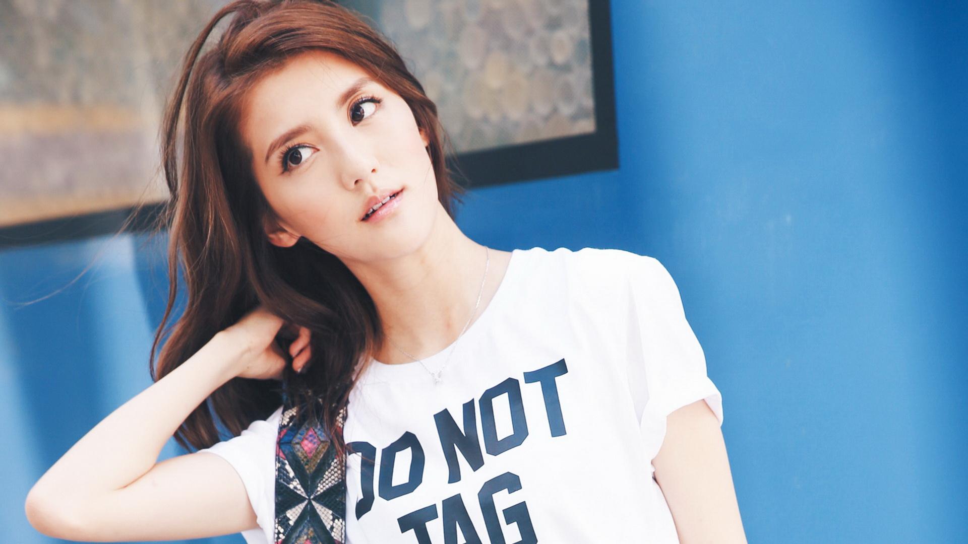 吴千语整容前后对比图(吴千语颜值分析)