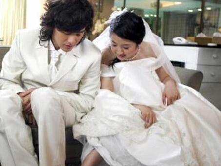 郑元畅为什么要整嘴巴？郑元畅林依晨隐婚三