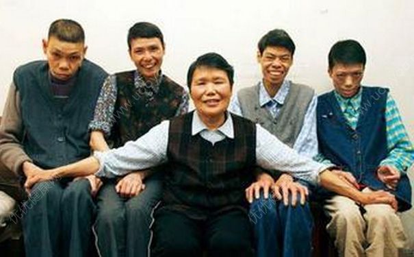 何东舜铭智力是弱智吗？你知道何东舜铭为什