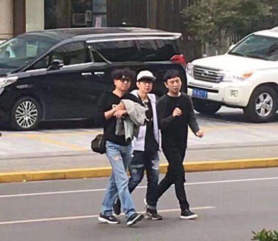 林俊杰为什么叫行走的CD？林俊杰和王思聪