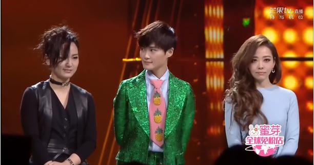 张靓颖失聪右耳失聪是怎么回事？张靓颖为什