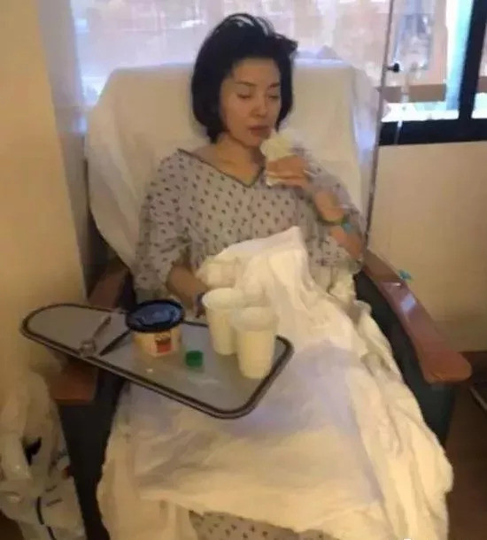 陈红瘫痪最新照片(歌手陈红瘫痪了吗)