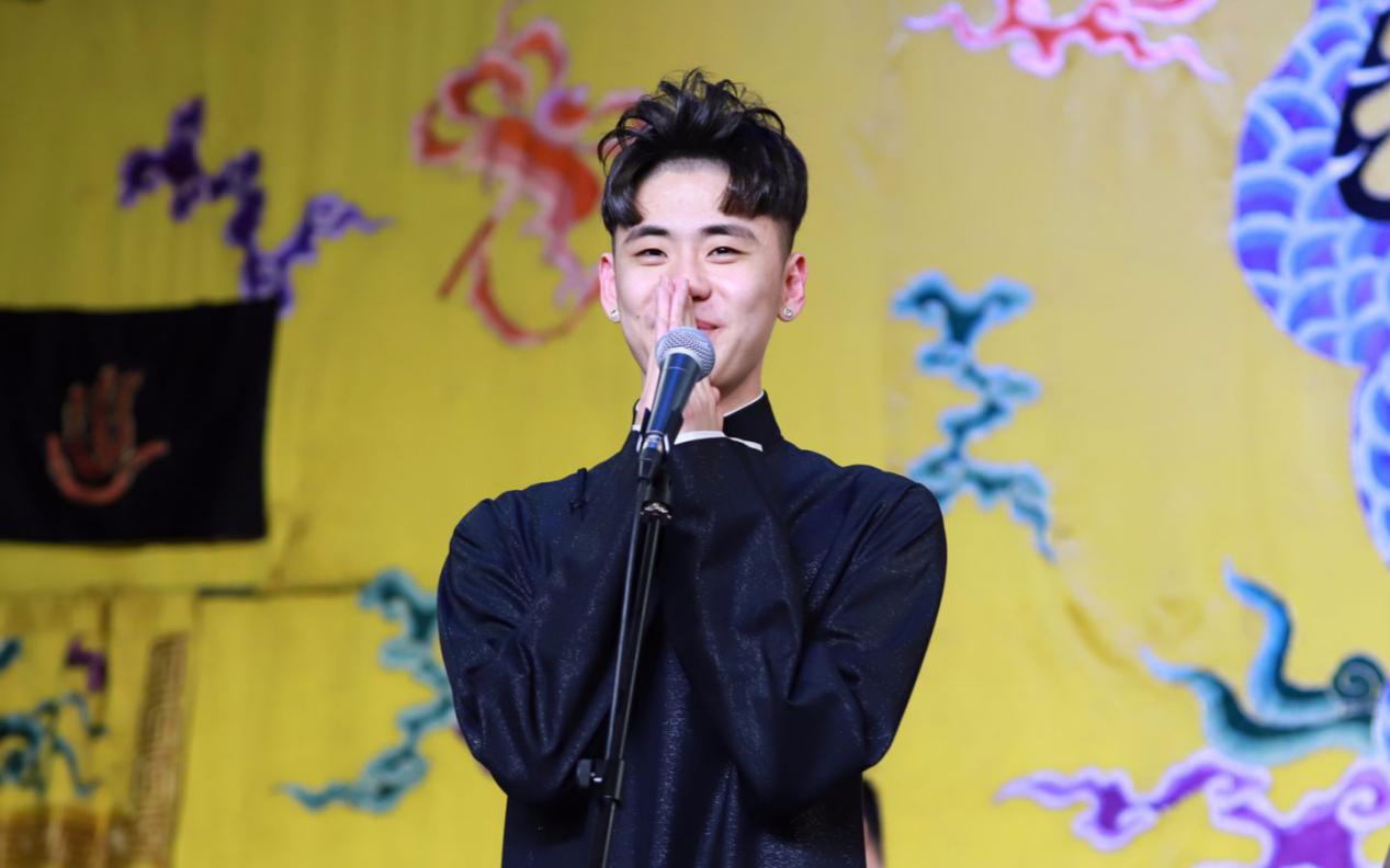 张云雷南京坠落站台事件回顾(南京南站张云雷坠楼事件)