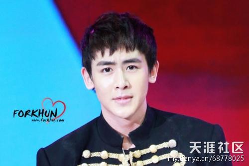 尼坤、张佑荣为什么退出2pm?尼坤残的太 尼坤、张佑荣为什么退出2pm?尼坤残的太