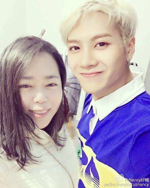 王嘉尔女朋友姜茶资料照片(王嘉尔个人资料简介及女朋友)